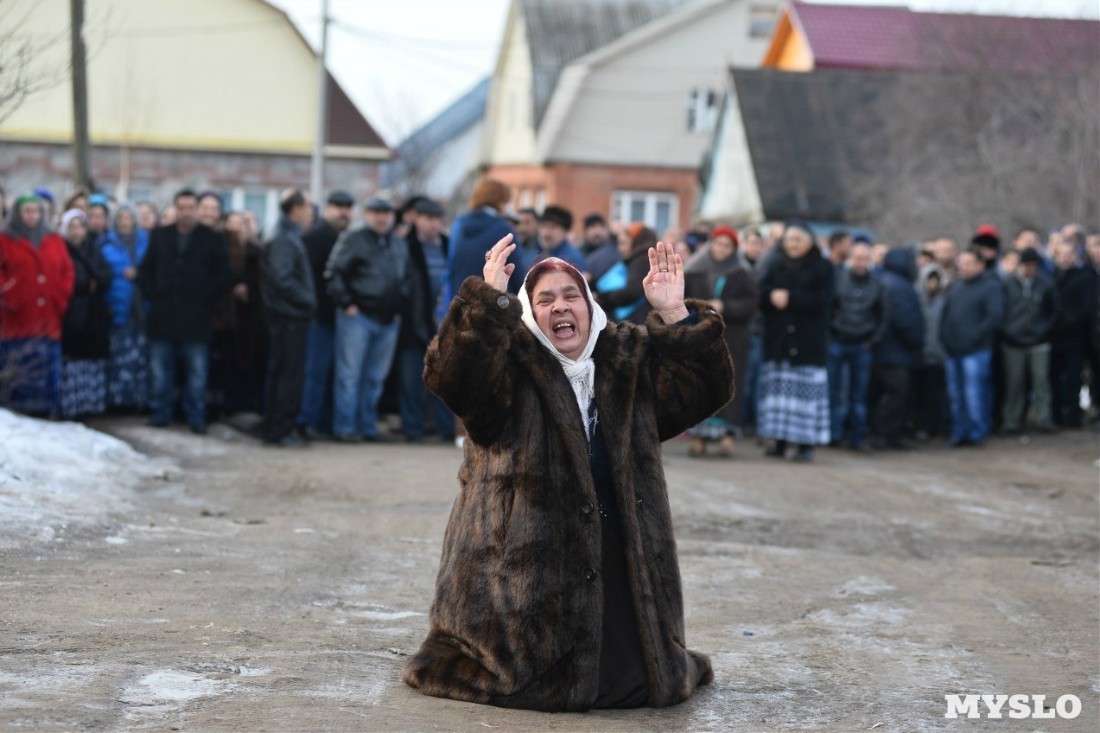 В Туле в Плеханово и Хрущево освобождают незаконно занятые цыганским  табором земли | Пикабу