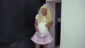 1548525477114569575.gif
