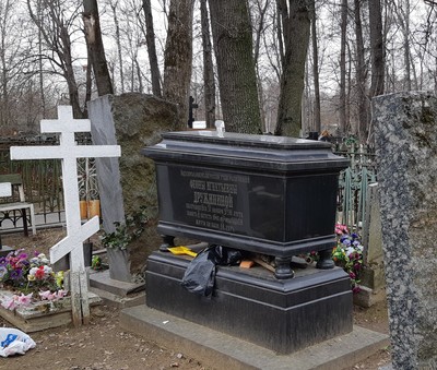 что посмотреть на ваганьковском кладбище