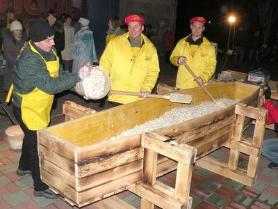 хрючево что это такое. 1577209088141557788. хрючево что это такое фото. хрючево что это такое-1577209088141557788. картинка хрючево что это такое. картинка 1577209088141557788. Слава кулинарных блогеров не даёт мне покоя. Поэтому решил твёрдо. Возьму любимый рецепт и сделаю. Прям так адаптирую для обычных людей. UPD. Нихрена не получилось. Итак, берём килограмм мяса