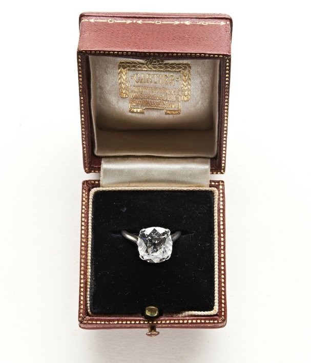 Rings worth $100,000 were considered jewelry and almost sold as trash - Interesting, Cartier, Auction, Inheritance, Luck