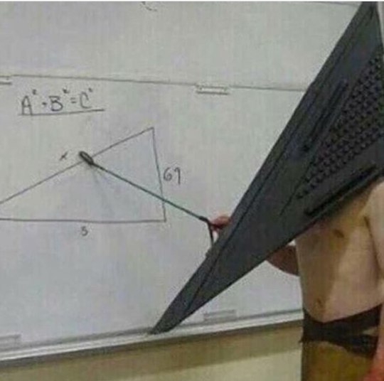 geometry - Pyramid head, 