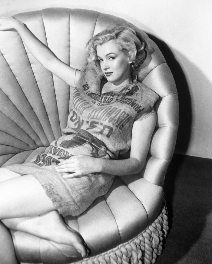 When a newspaper columnist said that Marilyn Monroe was better off wearing a potato sack, she did just that. - Marilyn Monroe, Fashion, Bikes, Actress, Actors and actresses, Longpost