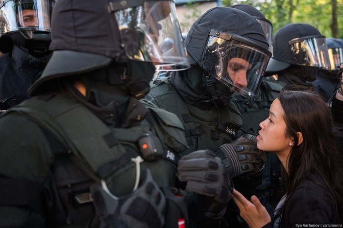 May Day holidays in Berlin - My, May Day holidays, Berlin, Police, Girl