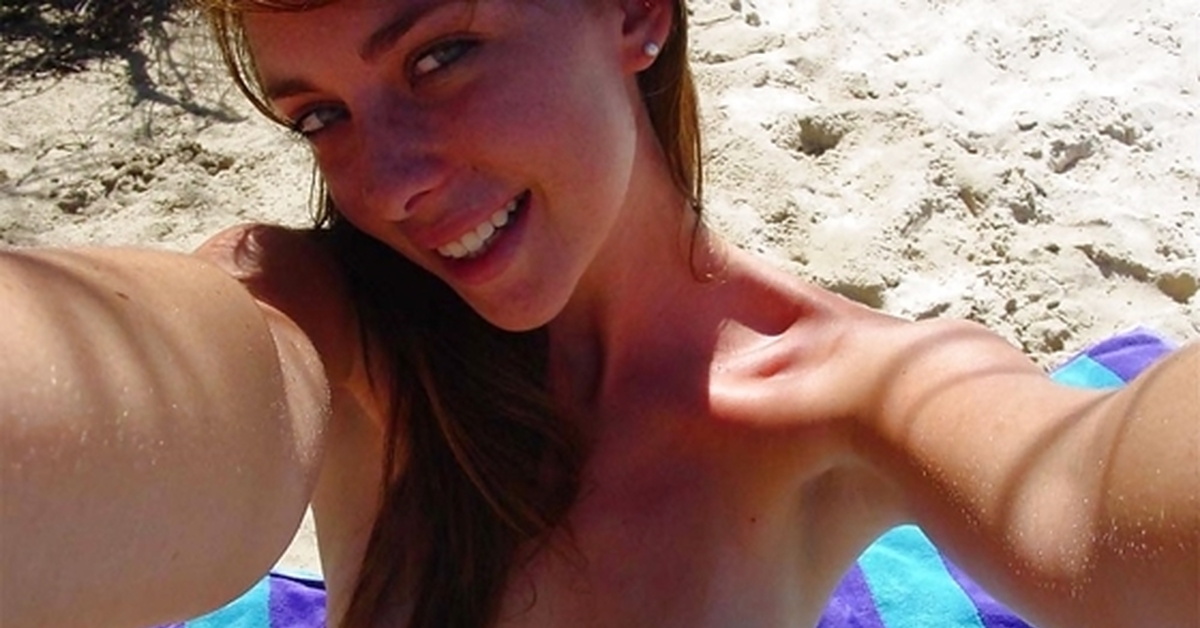 Teen Topless Selfie