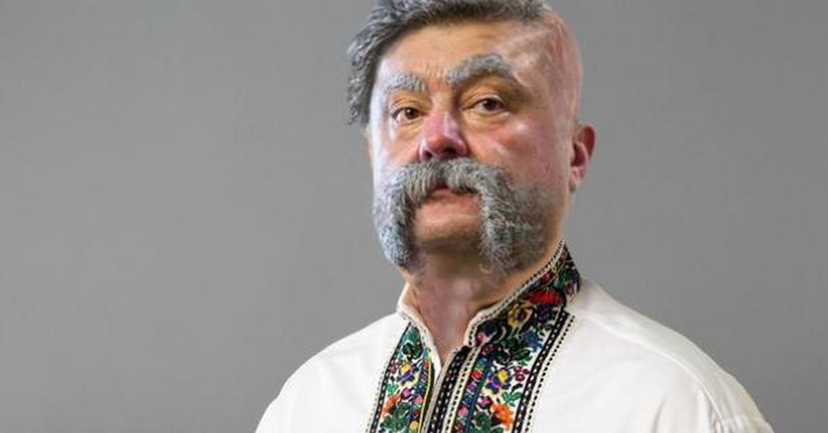 Пан украина. Украинские усы. Украинский Чуб. Украинский Пан фото. Украинец с чубом.