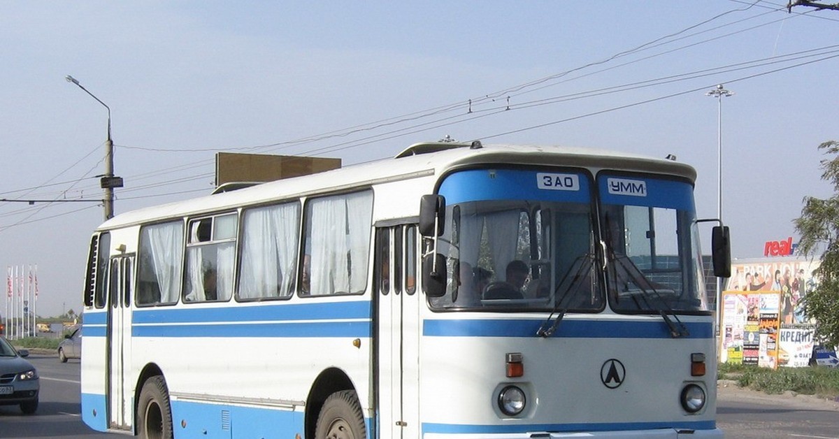 Лаз тв. ЛАЗ 695. ЛАЗ-695 автобус. ЛАЗ 695н с завода. ЛАЗ 695 МАРЗ.