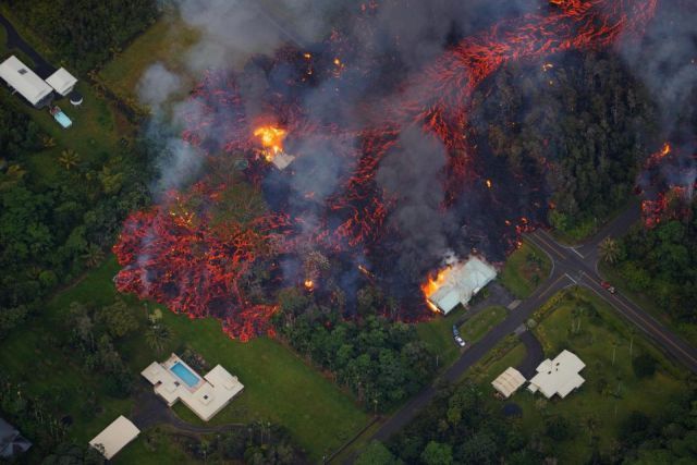 In Hawaii, the erupting Kilauea volcano destroys everything around - Hawaii, Volcano, Eruption, , Longpost, Kilauea Volcano