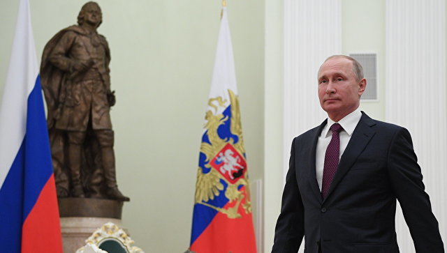 Political analysts explained the decline in Putin's rating - Vladimir Putin, Rating, Russia, Politics, alarm call