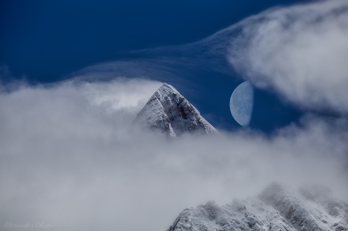 Eye of the Dragon - The national geographic, The photo, moon, Clouds, The mountains, Tibet, China