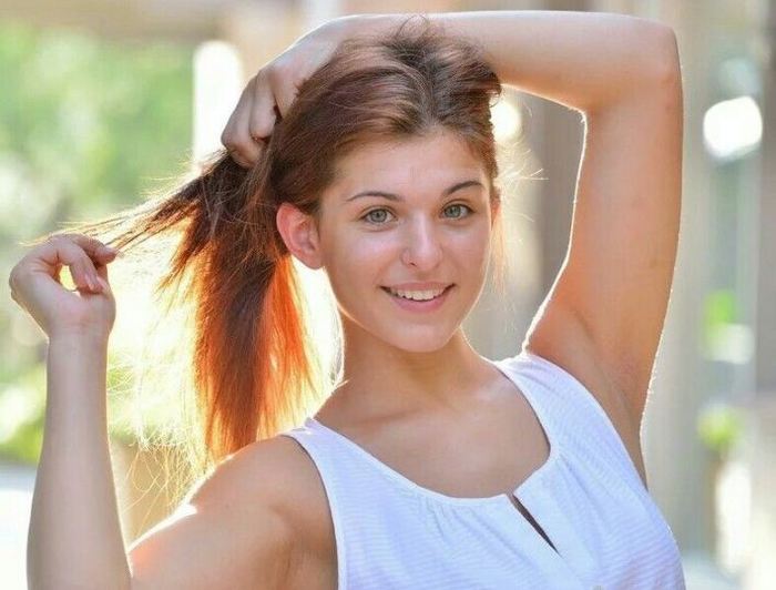 Leah Gotti & Alexandra Daddario - найди отличия Leah Gotti, Alexandra Daddario, pornostar, Голливуд, схожесть, девушки, эротика, длиннопост