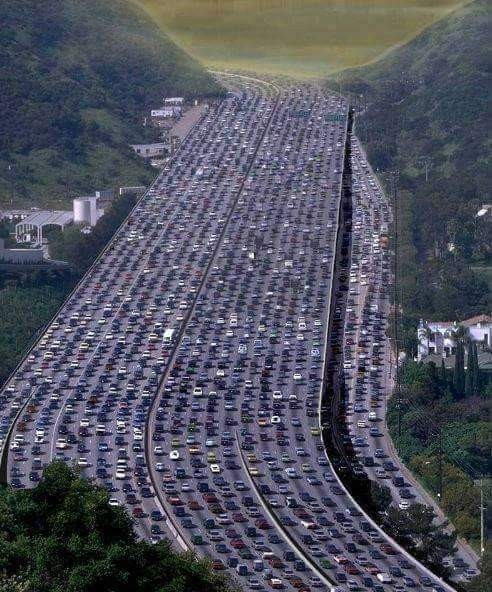 Traffic jams in Simferopol after the opening of the Crimean bridge - Simferopol, Crimea