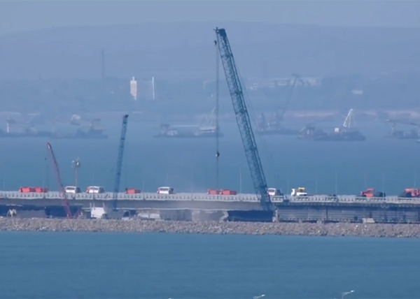 Putin drove across the Crimean bridge in 16 minutes - Vladimir Putin, Crimean bridge, Kamaz, Longpost, Politics