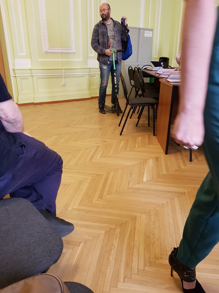 DEPUTY ILYA AZAR DRIVED BEFORE MUSCOVITES IN THE OFFICE OF THE GOVERNMENT !!! - My, Rudeness, Deputies, Kick scooter, Administration, Khamovniki, Moscow, Story, Manor