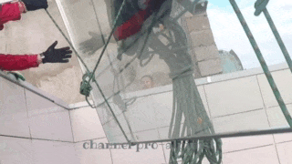 The cable burst at the crane at a height of 47 floors - GIF, Youtube, Video, Height, Tap, The fall, Glass, Installation