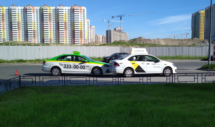 Clash of the Titans - My, Road accident, Taxi, Yandex., Taxovichkoff, Crash