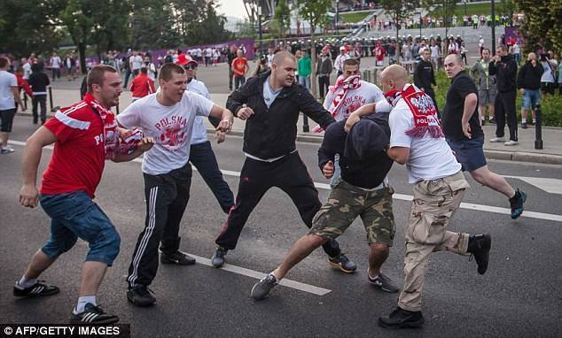 Broken noses of the World Cup in Russia - My, Sport, Soccer World Cup, England national team, Poland, Longpost