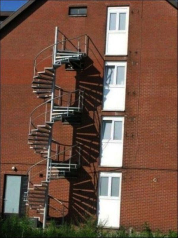 I don't know how they didn't realize they were doing it wrong - Negligence, Builders, The photo, Inaccuracy, And so it will do, Stairs