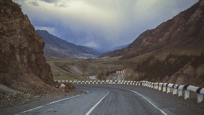 Road after Chike Taman, Altai, bad weather - The clouds, The mountains, Turn, Road, Altai, Mainly cloudy, My, Altai Republic