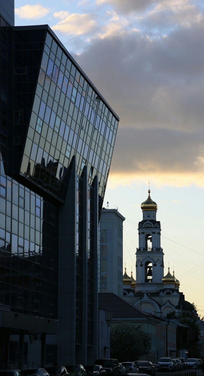 Russian architecture - Architecture, Church, City of contrasts, Contrast