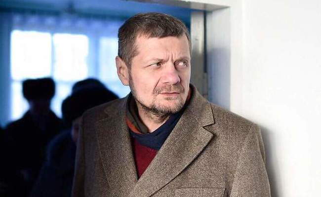 что такое парад гордости. 152911384111119933. что такое парад гордости фото. что такое парад гордости-152911384111119933. картинка что такое парад гордости. картинка 152911384111119933. Тысячи людей приняли участие в «параде гордости» в Тель-Авиве в пятницу в рамках одного из крупнейших общественных собраний, проведëнных в Израиле с начала пандемии коронавирусной инфекции Covid-19. Пëстрое шествие и «пляжная вечеринка» проходят на набережной в израильском мегаполисе, редком центре гей-культуры на консервативном Ближнем Востоке, где гомосексуальность считается табу и запрещена во многих странах, передаëт сегодня, 25 июня, агентство Associated Press (АР).