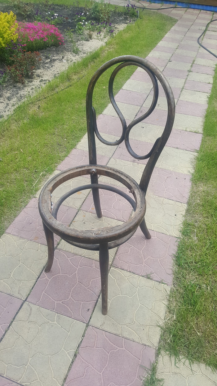   Gebrder Thonet.   ? , ,  ,   , 