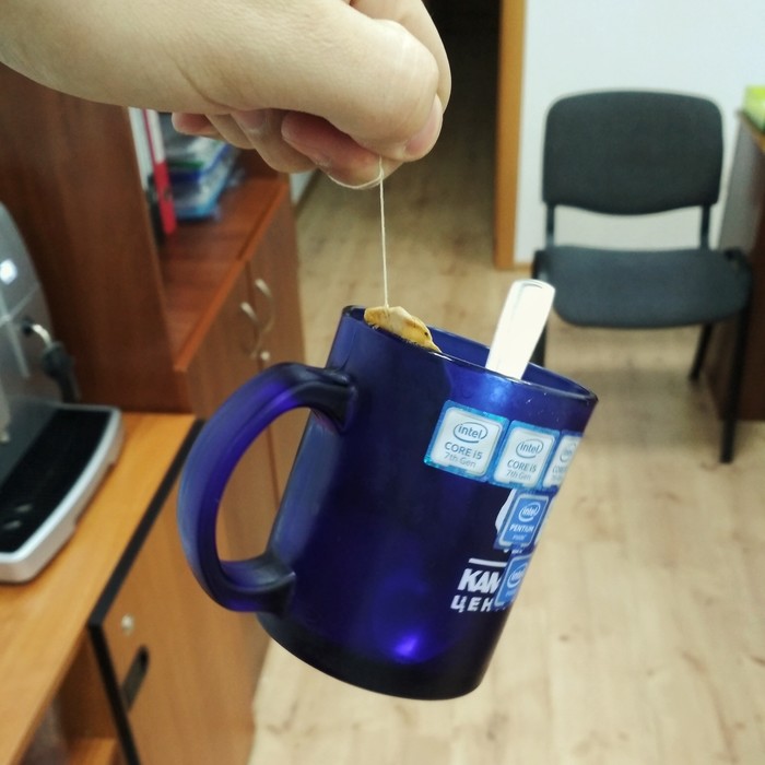 When you let a tea bag stay in your mug for the weekend - My, Кружки, Office, Tea, Stuck, Withered