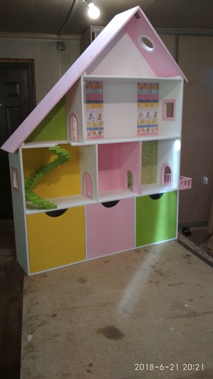 Как сделать кукольный домик для дочери лестница, можно, всегда, дальше, нужна, чтобы, обычно, сделано, теперь, дизайне, рождения, подарок, ящики, чердак, только, трудов, Отдельных, стоило, образом, затащить