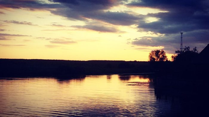 Golden sunset. There is something mesmerizing about this. - Evening, Sunset, My, Kaluga Highway