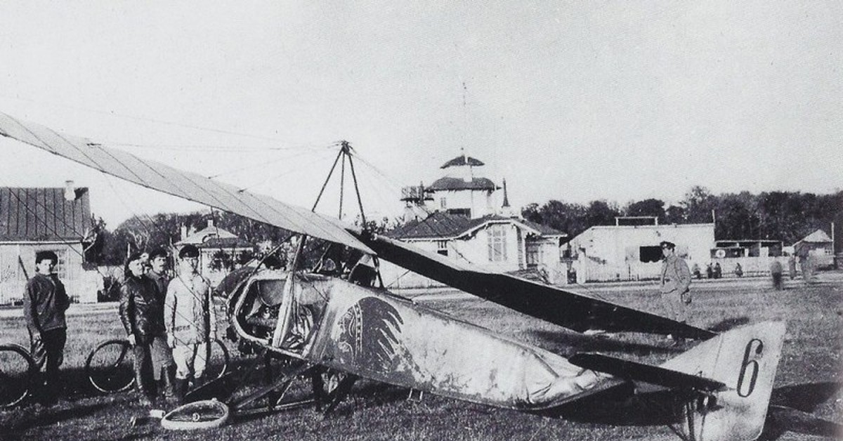 История поля. Ходынский аэродром 1918. Ходынское поле аэродром 1931. Аэродром на Ходынском поле история. 3 Октября 1910 открытие Московского аэродрома на Ходынском поле.