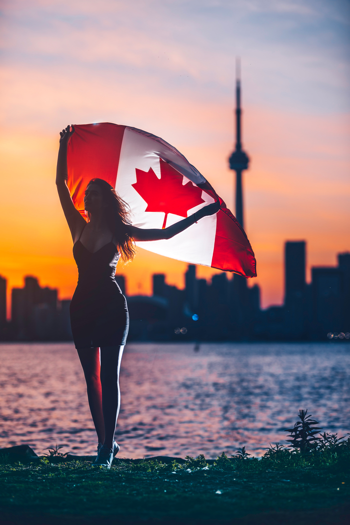 Canada Day - My, The photo, Sony, Canon, Girls, Flag, Tower, Town, Day of the city
