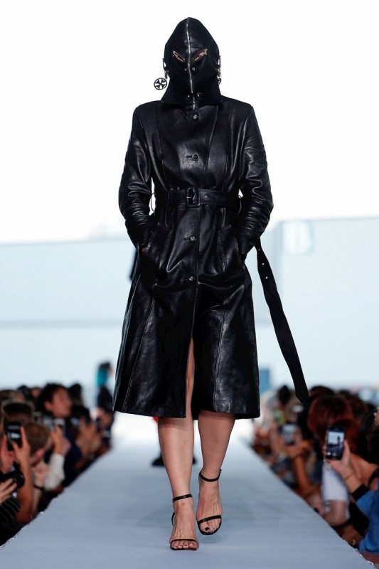 Vetements Spring-Summer 2019 collection was shown in Paris. - Fashion, Cloth, Longpost