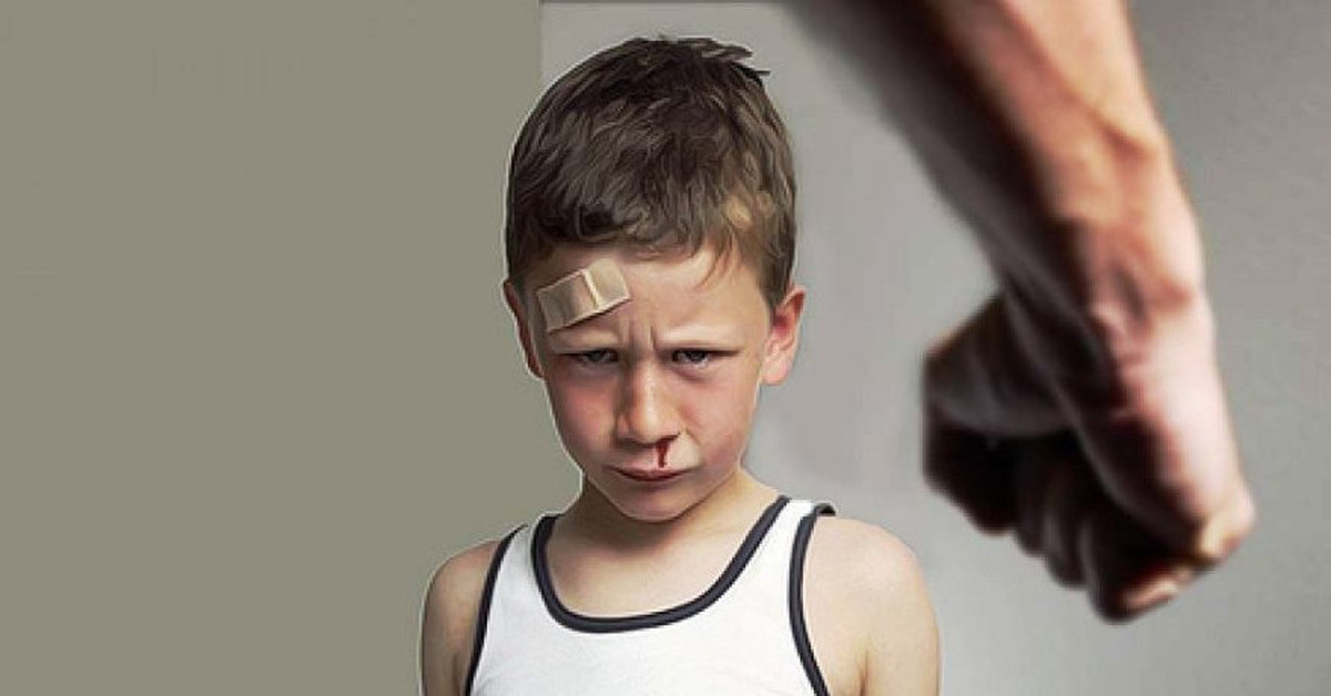 Бить сильно ребенка. Физическое насилие над детьми. Физическое насилие в семье.