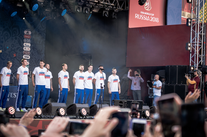 The Russian team in the Fan zone. Photo from the crowd - Football, Longpost, Russian team, World championship, My