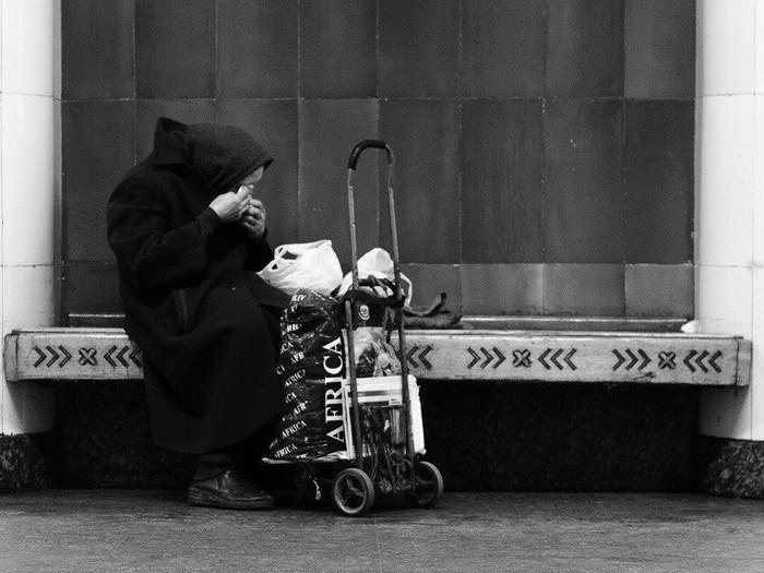 «один день из жизни лавочки» один день, жизнь, лавочка, остановка, длиннопост, фотография