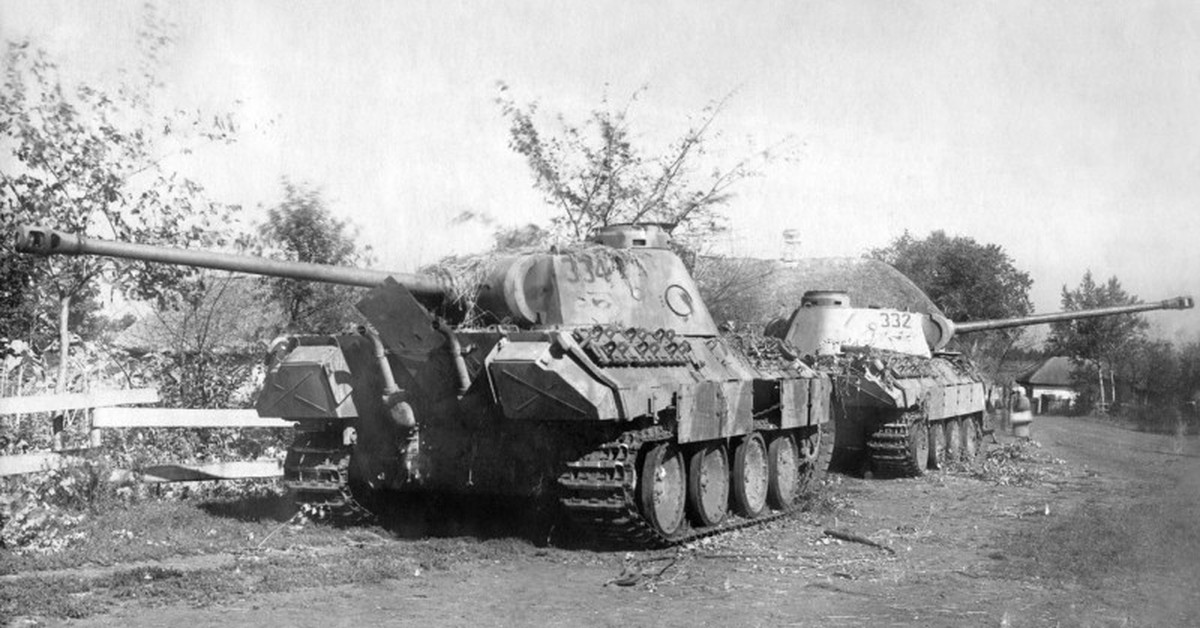 Немецкие танки 1943 года. Танки пантера дивизии Великая Германия. Пантера Ausf d Курск 1943. Танк пантера 1943г. Пантера Ausf. D 1943.