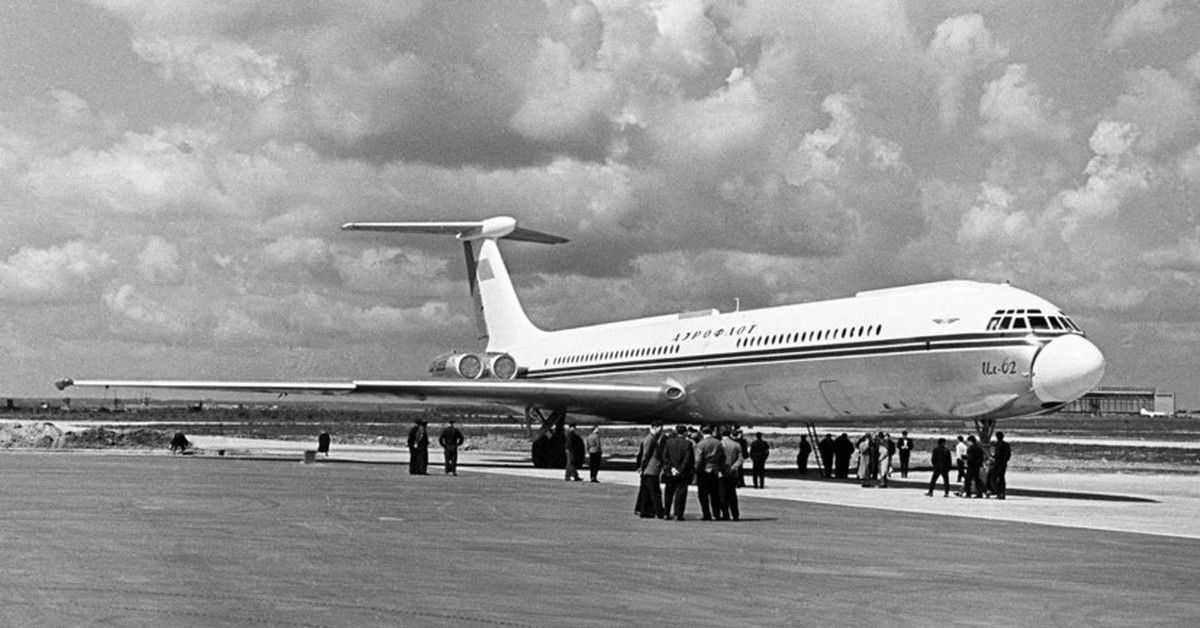 Первый полет пассажирского самолета. Ил-62 самолёт. Самолет ил-62 Аэрофлот. Ил 62 грузовой. Ил-62 СССР.