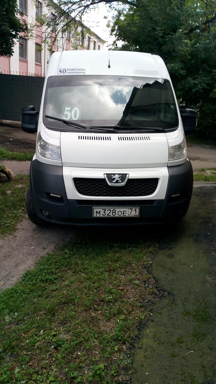 Interesting way to park - My, Неправильная парковка, Minibus, Pedestrian zone, Longpost