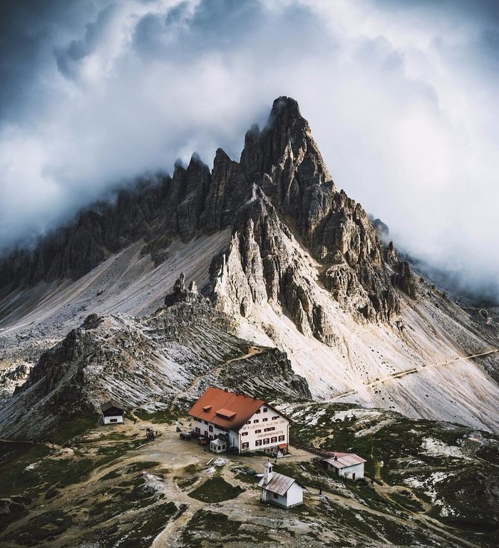 Тре-Чиме-ди-Лаваредо. Италия.