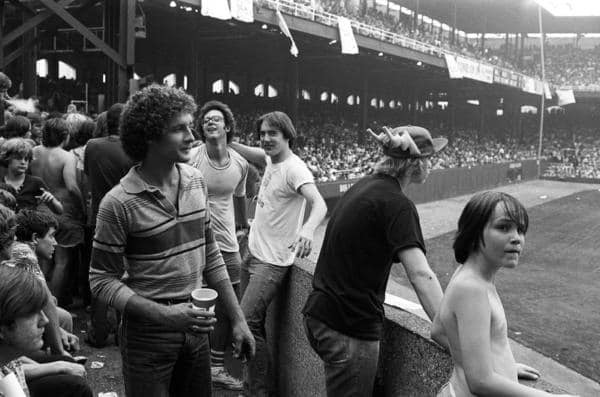 Night of a Dime Beer, June 4, 1974, Cleveland. - USA, Baseball, Cleveland, , Rangers, , Lawlessness, 1974, Longpost