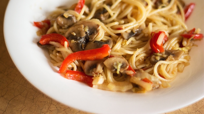 Quick and tasty recipe for spaghetti with mushrooms - My, Recipe, Video recipe, Cooking, Food, Irinacooking, Pasta, Spaghetti, Delicious and fast, Video, Longpost