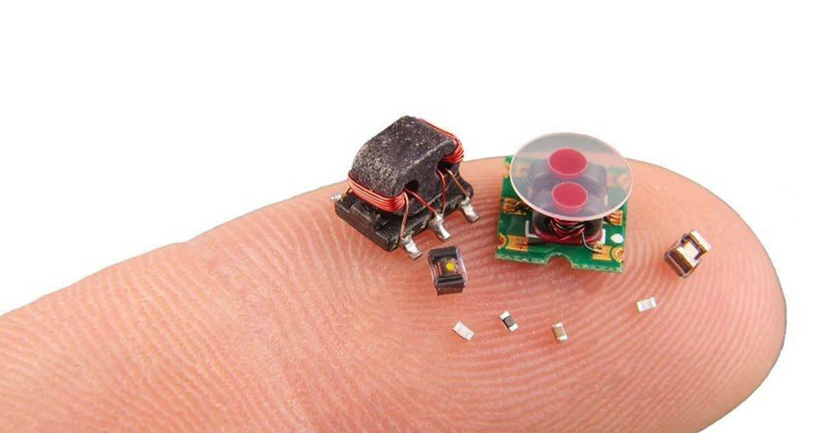 самый маленький робот. роботы миниатюры. роботы миниатюры. робот таракан шагающий. миниатюрные роботы.