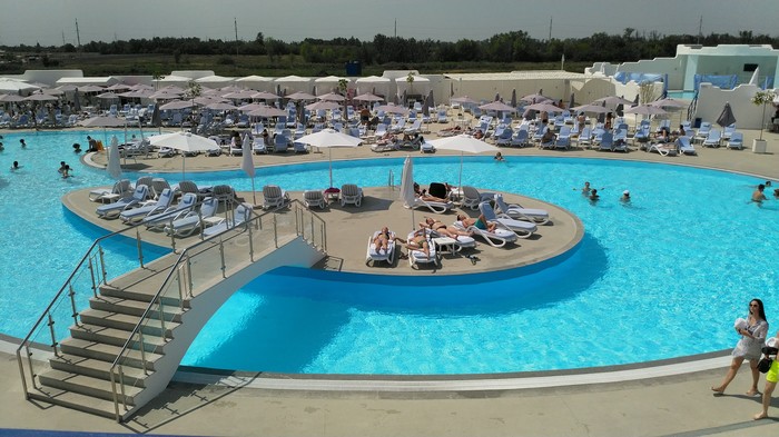 Санторини в России