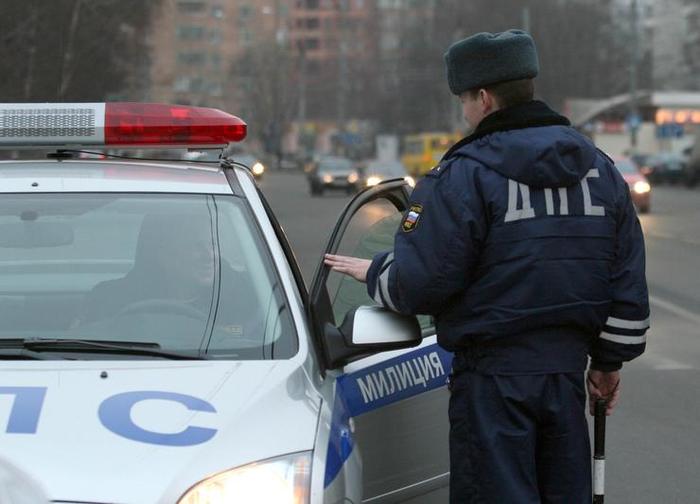 Водителей стали штрафовать за мигание дальним светом Произвол, Штраф, Дорога, Трасса, ГИБДД, Безопасность на дорогах, Длиннопост