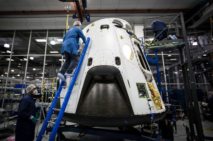    SpaceX      , NASA,  , SpaceX, Spacex Dragon,  , Boeing, , 