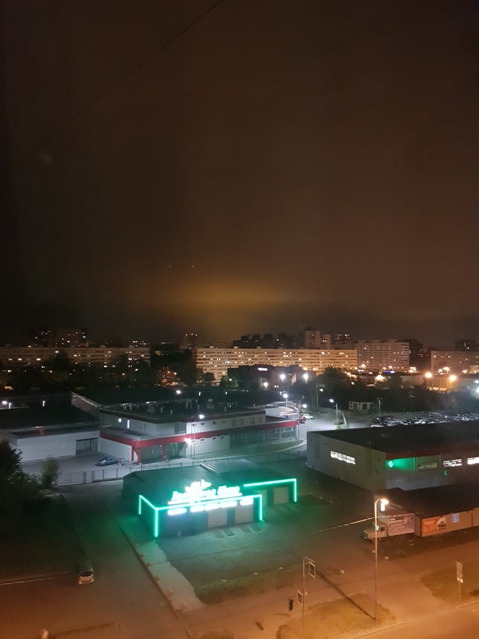 Что такое в небе?