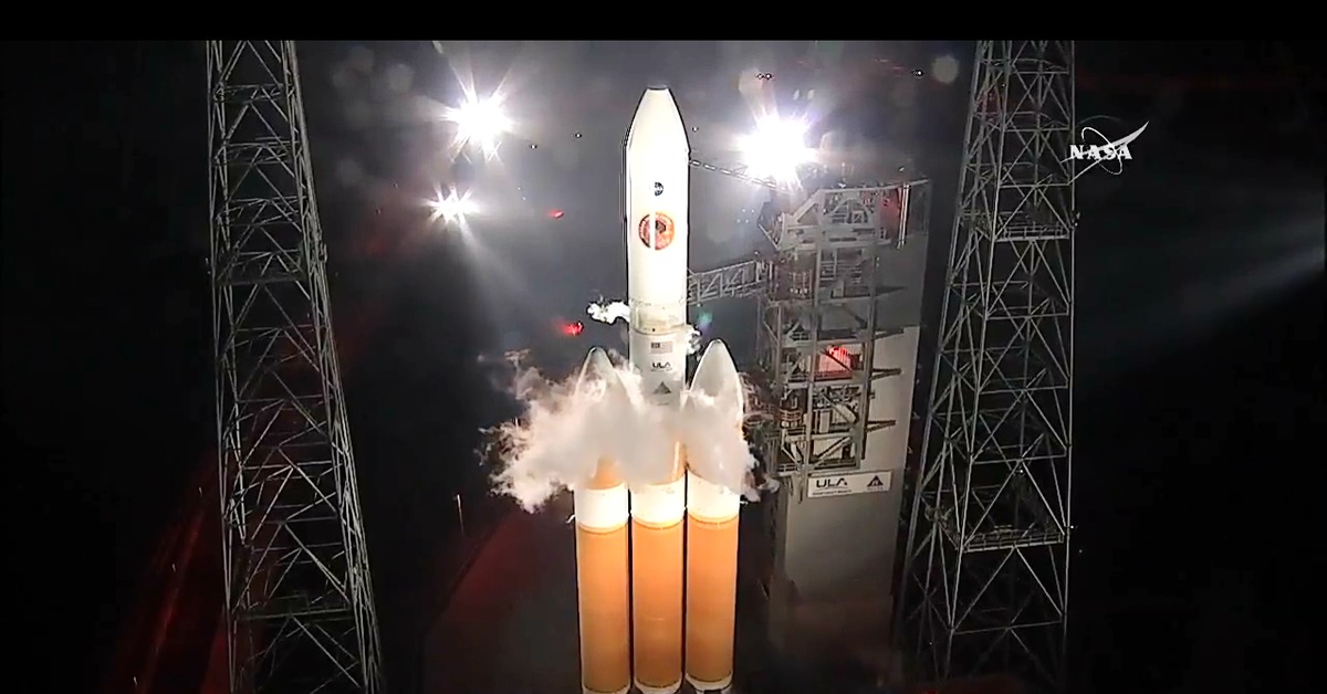 Delta 4 heavy launch. Delta IV Heavy Parker Solar Probe. Delta IV Heavy. Delta 4 Heavy. Энергоснабжение Space Florida.