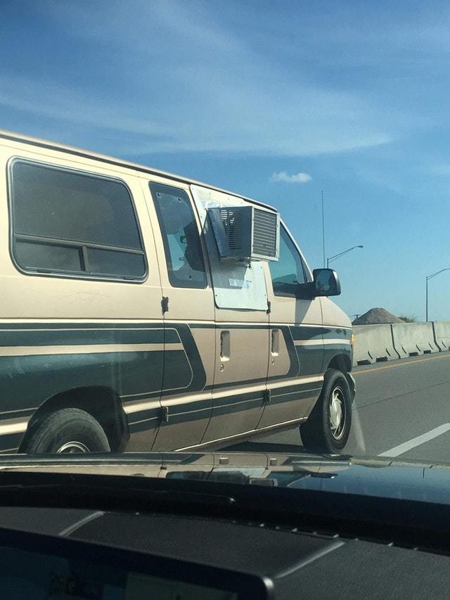 When your car does not have air conditioning. Make your own, your own .. - Car, Air conditioner, Life hack, The photo, Humor