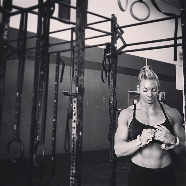 Emelie Lundberg (@emm_cf) - Emelie Lundberg, Strong girl, Girls, Sports girls, Crossfit, GIF, Longpost