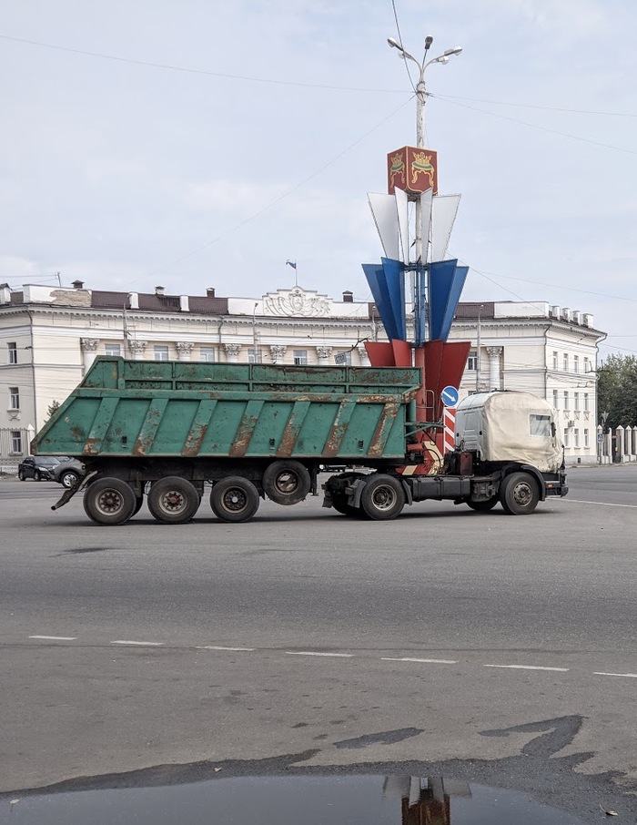 Такое я видел только на недвижимости - Моё, Кабина, Авария, Завесили фасад